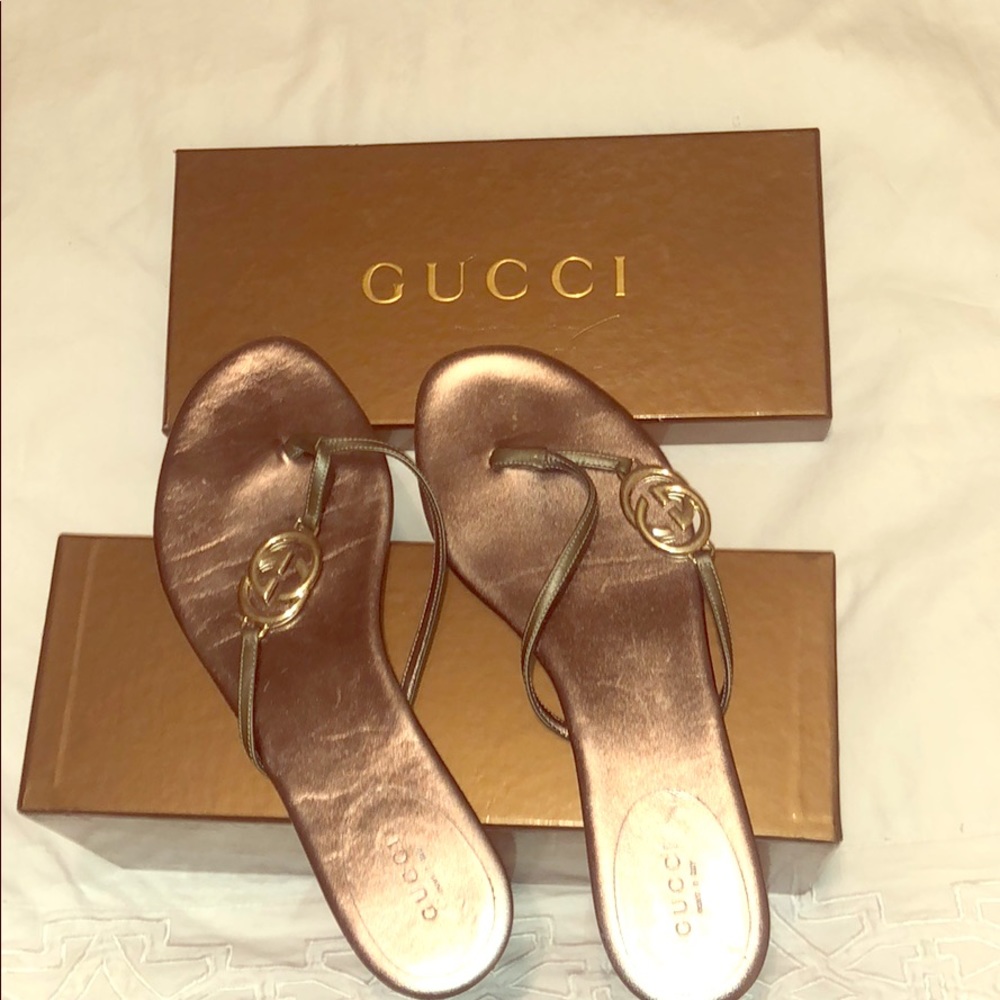 Gucci flip flops